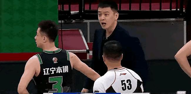 赵嘉义出战22分钟，投篮6中2、罚球4中4得到9分3篮板1抢断(赵嘉义超话)
